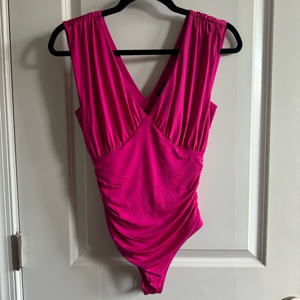 Express | Body Contour Pink V Neck Sleeveless Ruched Bodysuit Size XS